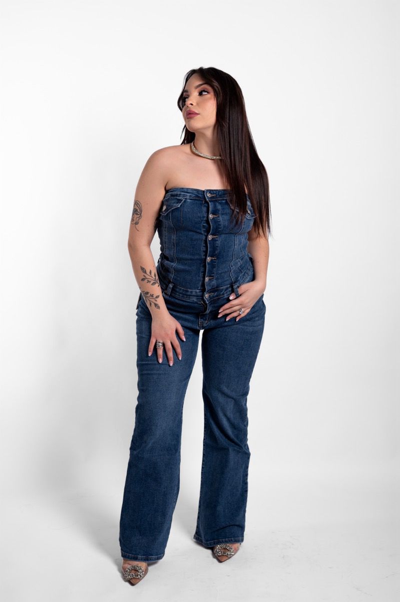 JUMPSUIT IN JEANS