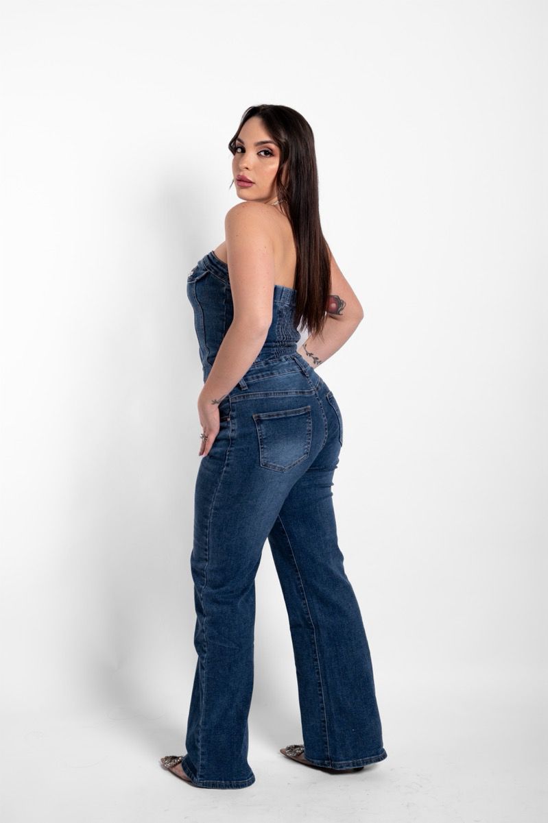 JUMPSUIT IN JEANS
